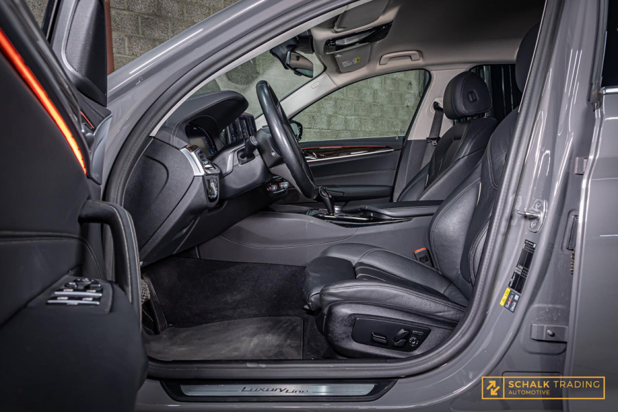 BMW 5 Serie 530e High Executive|Cam|E-stoel|Dealer ond|Garan