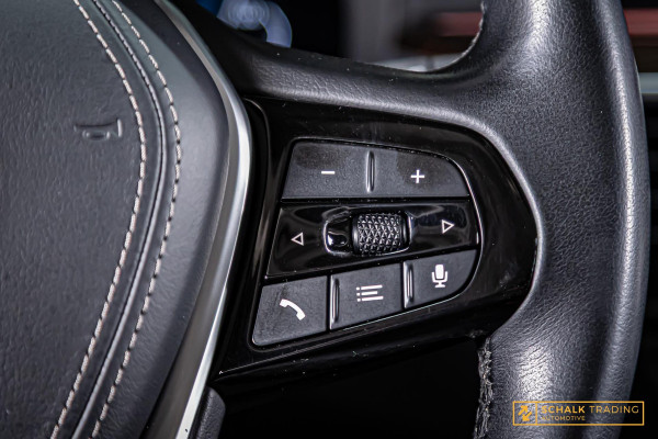 BMW 5 Serie 530e High Executive|Cam|E-stoel|Dealer ond|Garan