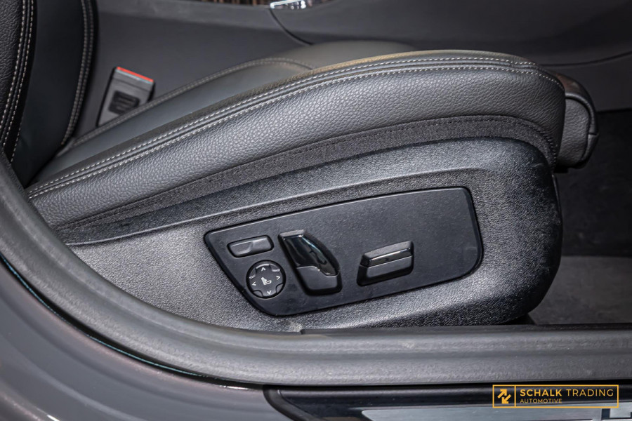 BMW 5 Serie 530e High Executive|Cam|E-stoel|Dealer ond|Garan
