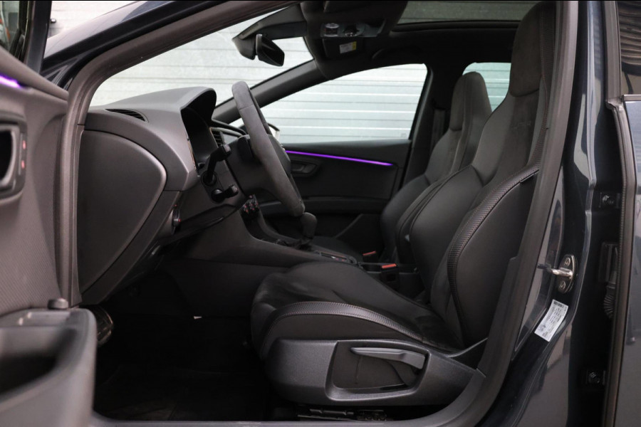 Seat Leon 2.0 TSI CUPRA R 300+PK LED/CARBON/VIRTUAL/SFEER/PANO/ALCANTARA+S.VERWARMING/19" LMV/CAM/ACC/ECC/12 MND GARANTIE!