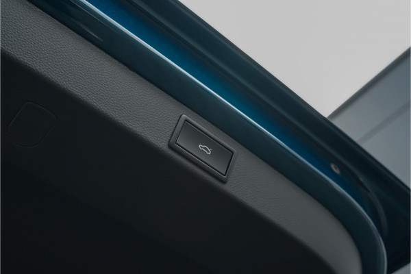 Škoda Karoq 1.5 TSI Style Business Leder Camera Trekhaak 1e Eig