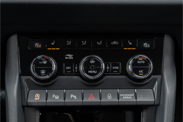 Škoda Karoq 1.5 TSI Style Business Leder Camera Trekhaak 1e Eig