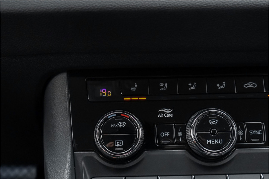 Škoda Karoq 1.5 TSI Style Business Leder Camera Trekhaak 1e Eig