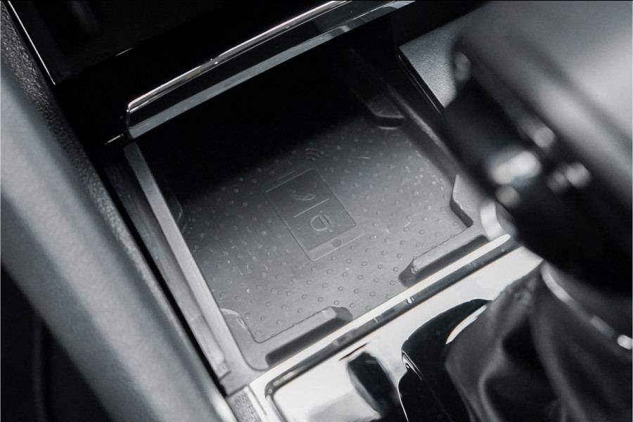 Škoda Karoq 1.5 TSI Style Business Leder Camera Trekhaak 1e Eig