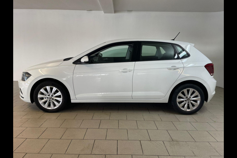 Volkswagen Polo 1.0 TSI Comfortline 95PK AIRCO NAVI CRUISE APPLE CARPLAY 16 INCH VELG LED MULTI STUUR PRIVACY GLAS ZEER NETTE AUTO