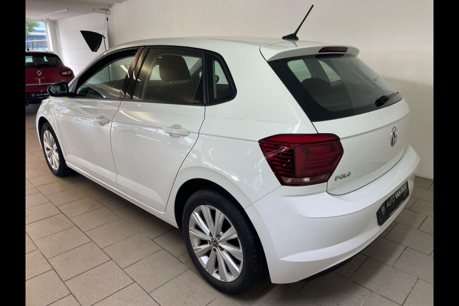 Volkswagen Polo 1.0 TSI Comfortline 95PK AIRCO NAVI CRUISE APPLE CARPLAY 16 INCH VELG LED MULTI STUUR PRIVACY GLAS ZEER NETTE AUTO