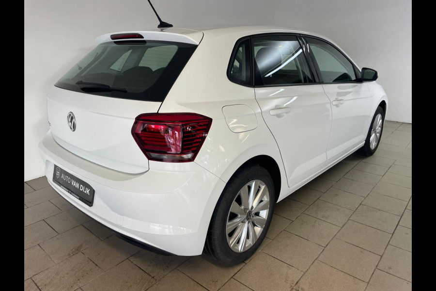 Volkswagen Polo 1.0 TSI Comfortline 95PK AIRCO NAVI CRUISE APPLE CARPLAY 16 INCH VELG LED MULTI STUUR PRIVACY GLAS ZEER NETTE AUTO