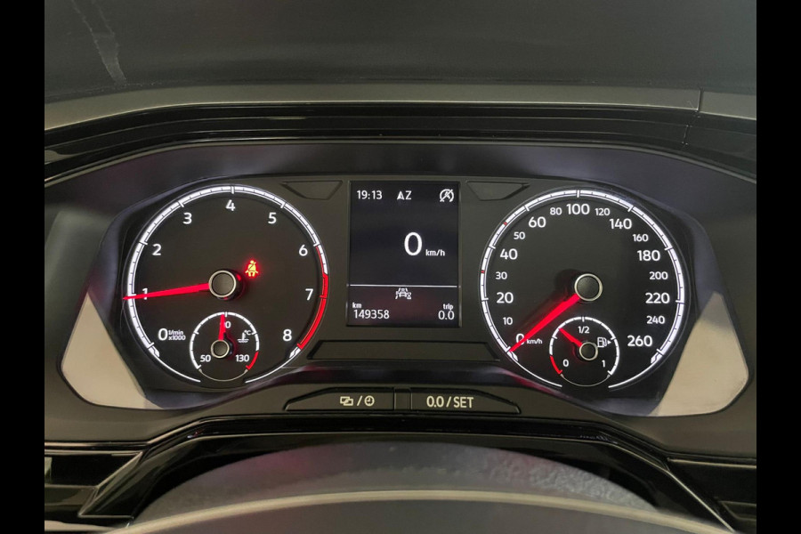 Volkswagen Polo 1.0 TSI Comfortline 95PK AIRCO NAVI CRUISE APPLE CARPLAY 16 INCH VELG LED MULTI STUUR PRIVACY GLAS ZEER NETTE AUTO