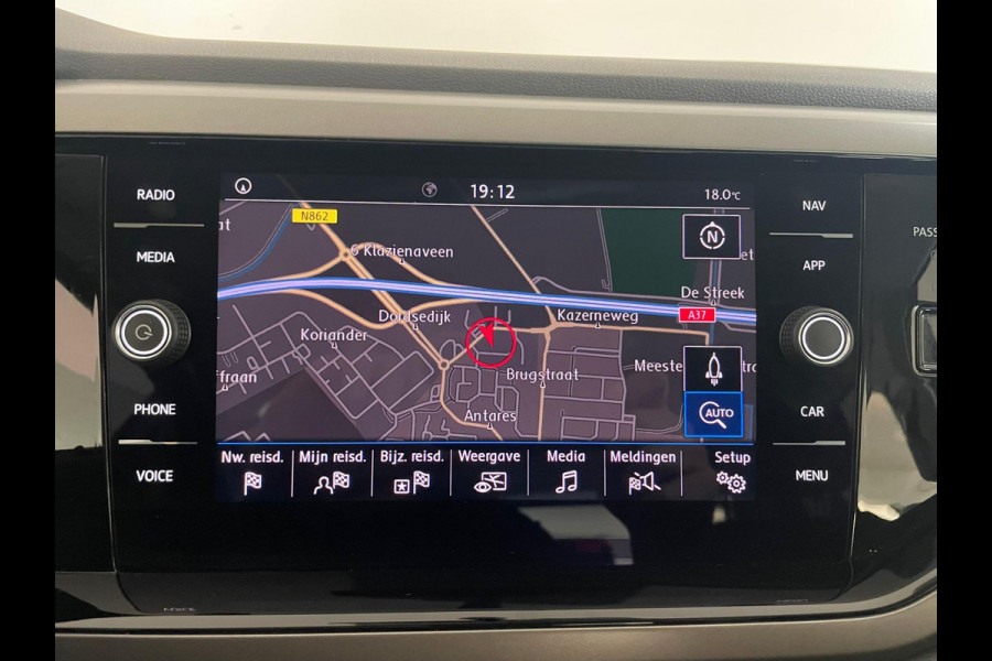 Volkswagen Polo 1.0 TSI Comfortline 95PK AIRCO NAVI CRUISE APPLE CARPLAY 16 INCH VELG LED MULTI STUUR PRIVACY GLAS ZEER NETTE AUTO
