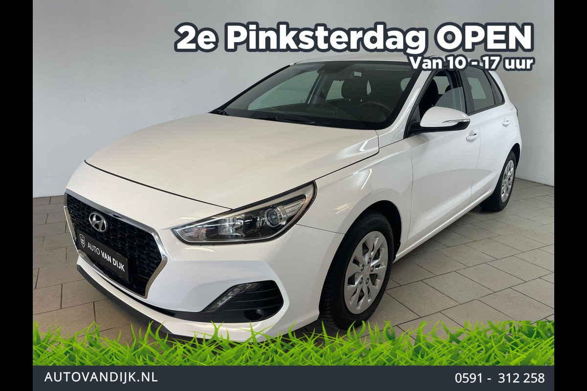 Hyundai i30 1.4 T-GDI Comfort AIRCO NAVI CRUISE BLUETOOTH STOELVERW ELEK RAMEN CENT VERG PDC 5DRS NIEUWSTAAT