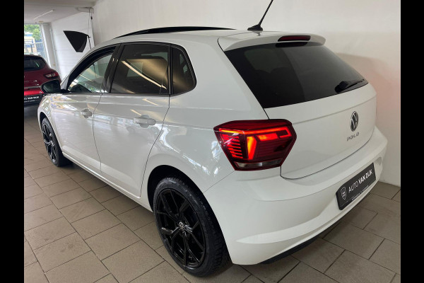 Volkswagen Polo 1.0 TSI Highline 95PK AIRCO CLIMA NAVI CRUISE PANO DAK ZWARTE 17 INCH VELG CARPLAYLUETOOTH PRIVACYGLAS NIEUWSTAAT