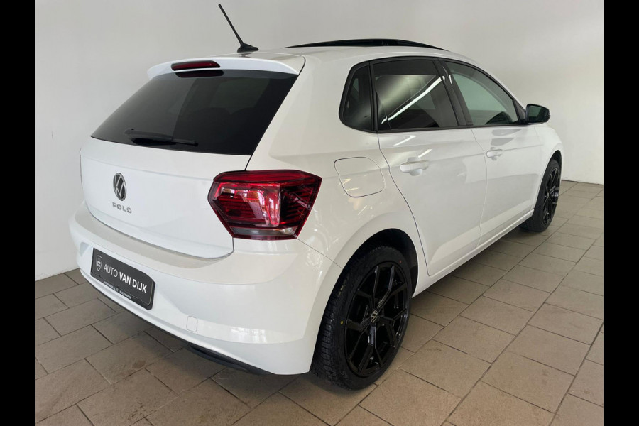 Volkswagen Polo 1.0 TSI Highline 95PK AIRCO CLIMA NAVI CRUISE PANO DAK ZWARTE 17 INCH VELG CARPLAYLUETOOTH PRIVACYGLAS NIEUWSTAAT