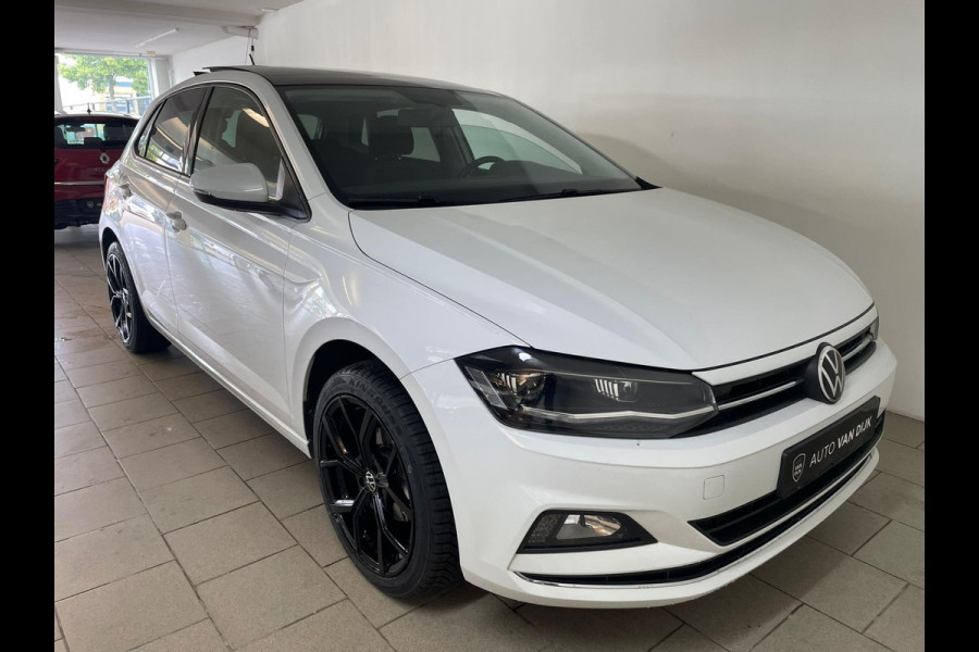 Volkswagen Polo 1.0 TSI Highline 95PK AIRCO CLIMA NAVI CRUISE PANO DAK ZWARTE 17 INCH VELG CARPLAYLUETOOTH PRIVACYGLAS NIEUWSTAAT