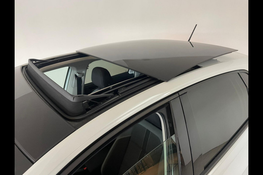 Volkswagen Polo 1.0 TSI Highline 95PK AIRCO CLIMA NAVI CRUISE PANO DAK ZWARTE 17 INCH VELG CARPLAYLUETOOTH PRIVACYGLAS NIEUWSTAAT