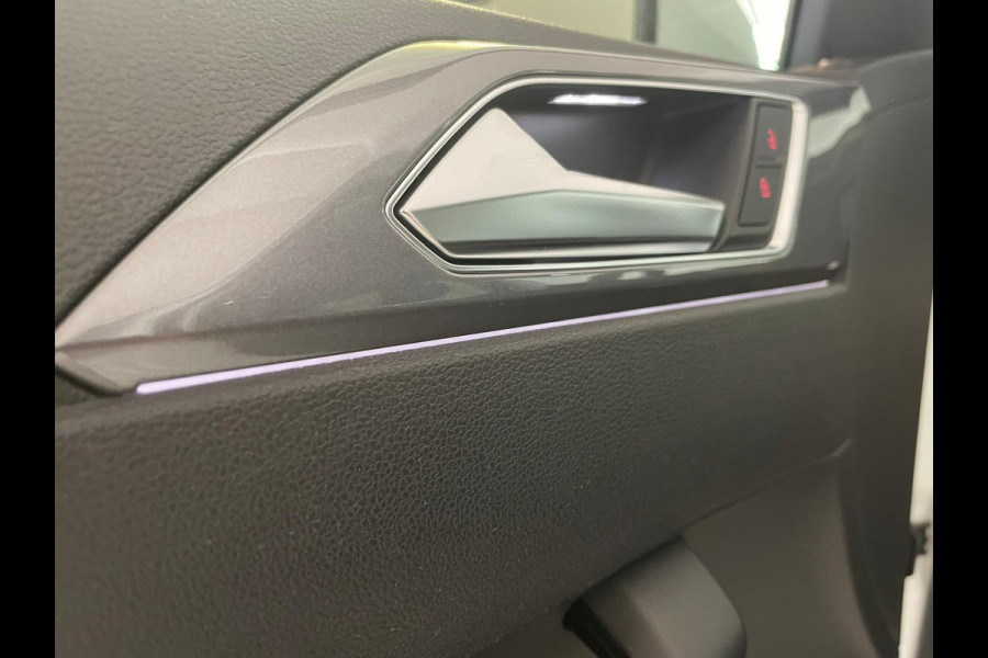Volkswagen Polo 1.0 TSI Highline 95PK AIRCO CLIMA NAVI CRUISE PANO DAK ZWARTE 17 INCH VELG CARPLAYLUETOOTH PRIVACYGLAS NIEUWSTAAT