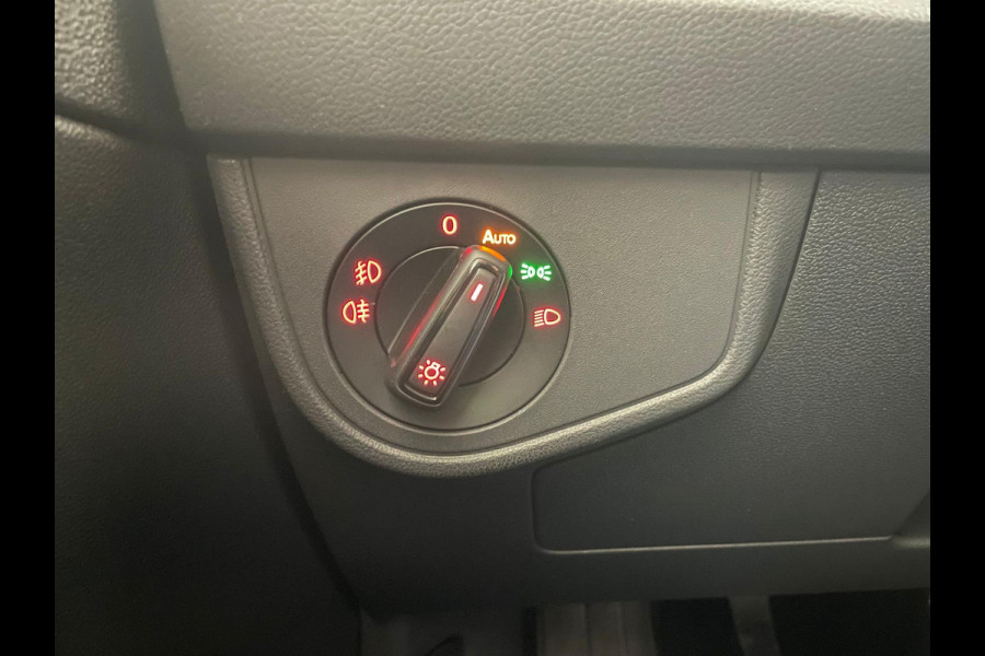 Volkswagen Polo 1.0 TSI Highline 95PK AIRCO CLIMA NAVI CRUISE PANO DAK ZWARTE 17 INCH VELG CARPLAYLUETOOTH PRIVACYGLAS NIEUWSTAAT
