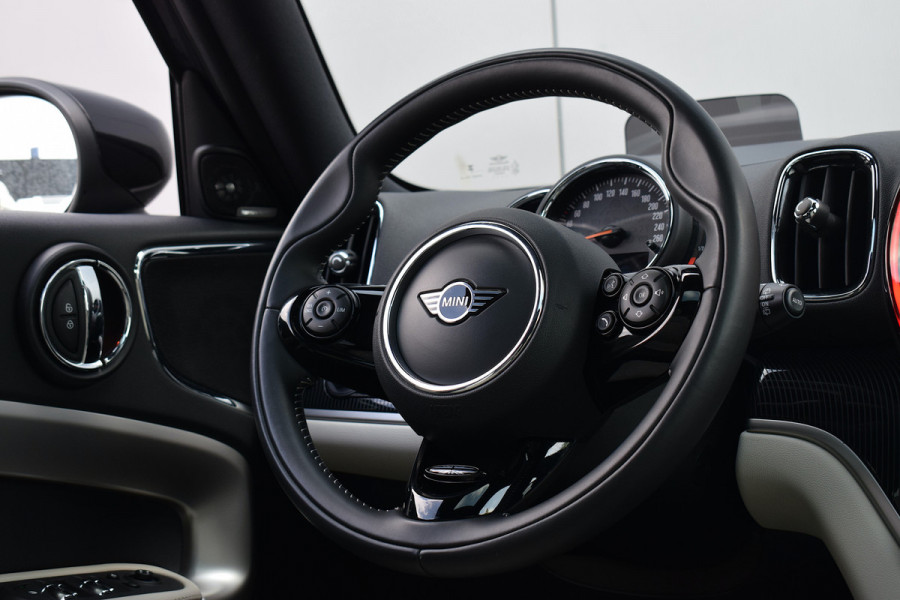 MINI Countryman 2.0 Cooper S E ALL4 YOURS | Vol! | HUD | Pano | Camera | CarPlay