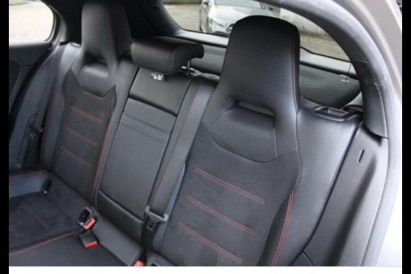 Mercedes-Benz A-Klasse 200 AMG/SPORTSEATS/PANO/SFEER/LEDER/PDC
