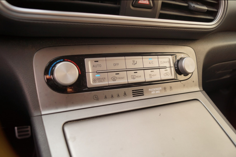 Hyundai Kona EV Premium 64kWh -LEER-ECC-S.DAK-TREKHAAK-