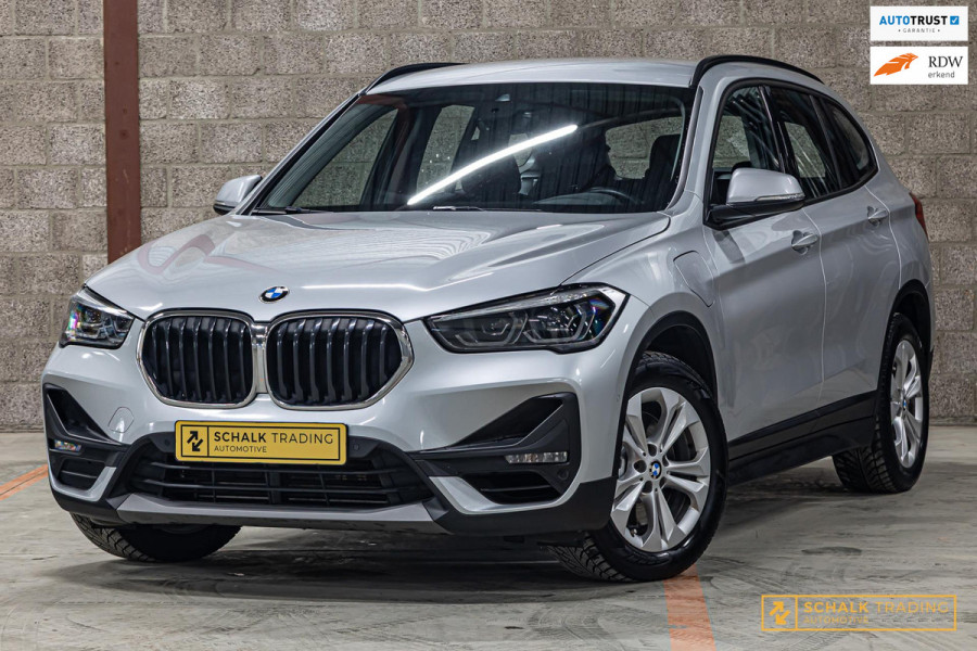 BMW X1 XDrive25e Executive|Trekhaak|LED|Dealer ond|Garantie