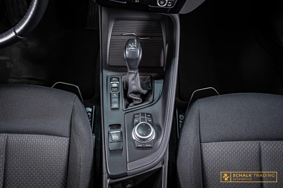 BMW X1 XDrive25e Executive|Trekhaak|LED|Dealer ond|Garantie