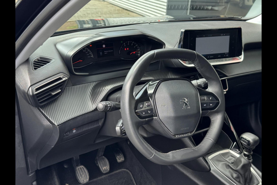 Peugeot 2008 1.2 PureTech STYLE Pack - Navigatie I Airco I PDC I Comfort pakket I Trekhaak