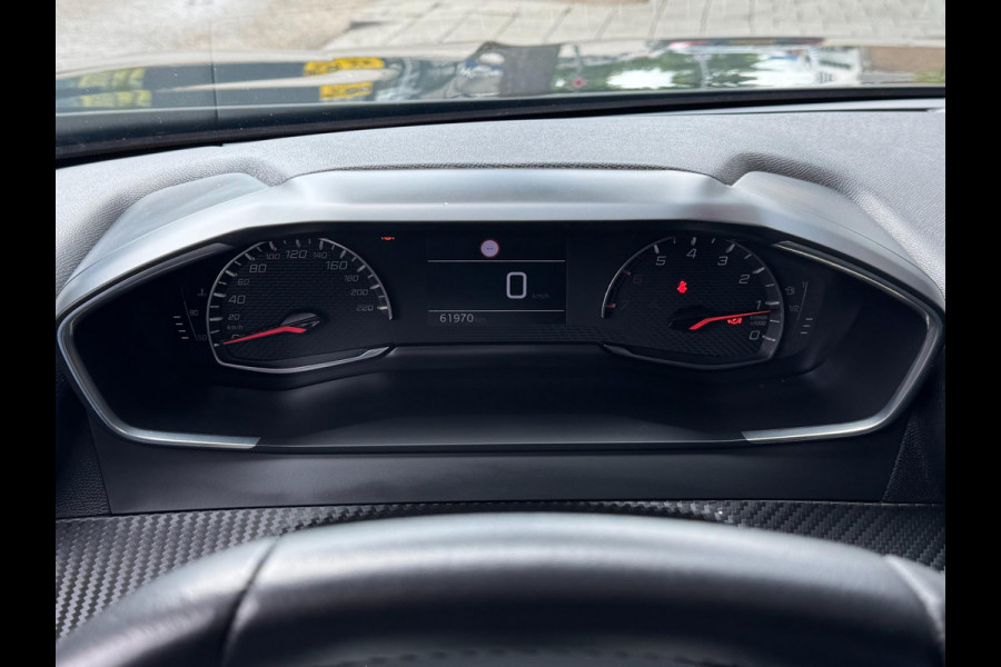 Peugeot 2008 1.2 PureTech STYLE Pack - Navigatie I Airco I PDC I Comfort pakket I Trekhaak