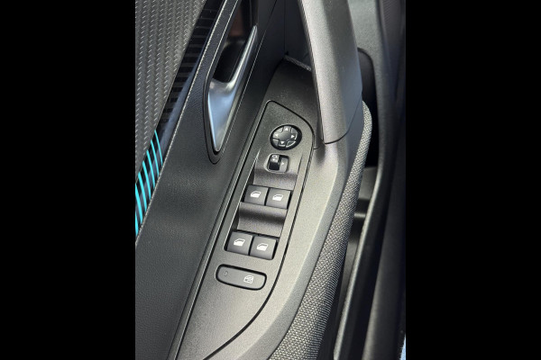 Peugeot 2008 1.2 PureTech STYLE Pack - Navigatie I Airco I PDC I Comfort pakket I Trekhaak