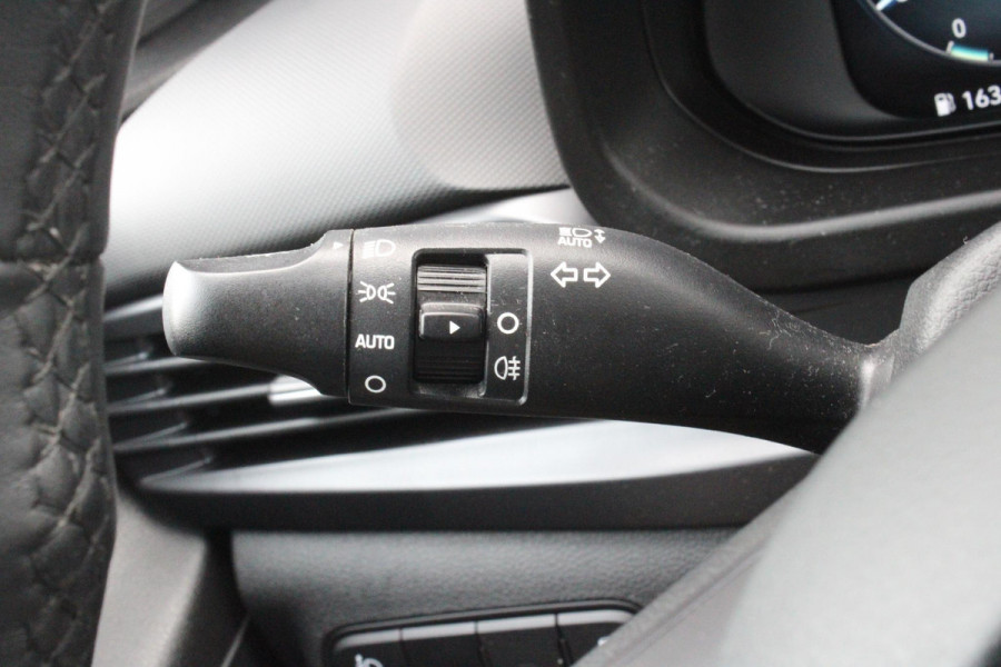 Hyundai Bayon 1.0 T-GDI 100PK AUTOMAAT PREMIUM | ACHTERUITRIJ CAMERA | CLIMATE CONTROL | SFEER VERLICHTING | LED KOPLAMPEN | BOSE AUDIO | STOEL/STUUR VERWARMING | DODEHOEK DETECTIE | KEYLESS ENTRY/START | PARKEERSENSOREN VOOR EN ACHER | APPLE CARPLAY/ANDROID AUTO | DRAADLOZE TEEFOONLADER |