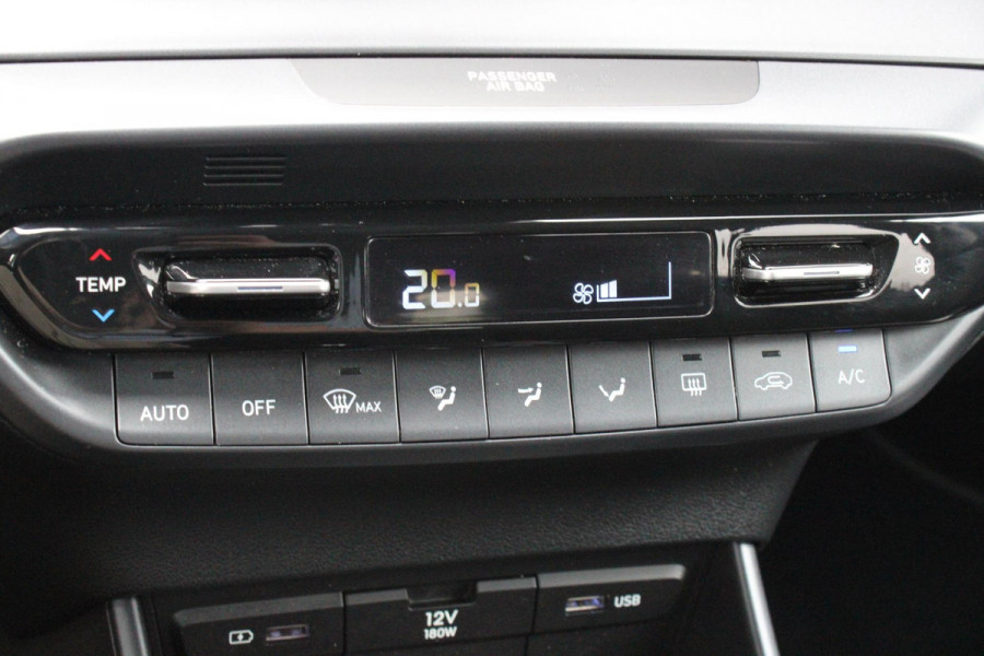 Hyundai Bayon 1.0 T-GDI 100PK AUTOMAAT PREMIUM | ACHTERUITRIJ CAMERA | CLIMATE CONTROL | SFEER VERLICHTING | LED KOPLAMPEN | BOSE AUDIO | STOEL/STUUR VERWARMING | DODEHOEK DETECTIE | KEYLESS ENTRY/START | PARKEERSENSOREN VOOR EN ACHER | APPLE CARPLAY/ANDROID AUTO | DRAADLOZE TEEFOONLADER |