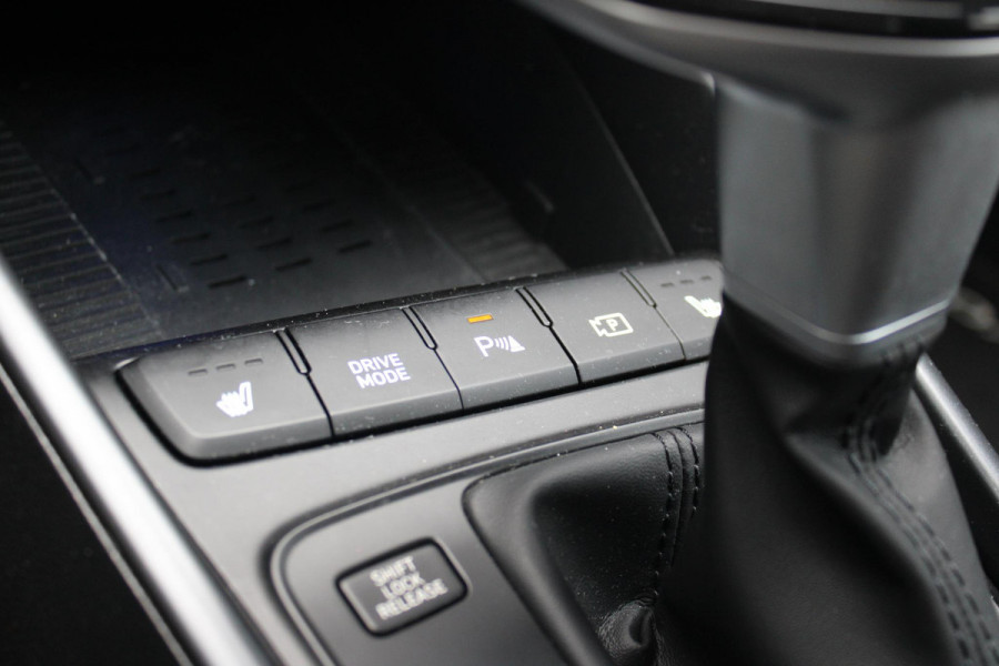 Hyundai Bayon 1.0 T-GDI 100PK AUTOMAAT PREMIUM | ACHTERUITRIJ CAMERA | CLIMATE CONTROL | SFEER VERLICHTING | LED KOPLAMPEN | BOSE AUDIO | STOEL/STUUR VERWARMING | DODEHOEK DETECTIE | KEYLESS ENTRY/START | PARKEERSENSOREN VOOR EN ACHER | APPLE CARPLAY/ANDROID AUTO | DRAADLOZE TEEFOONLADER |
