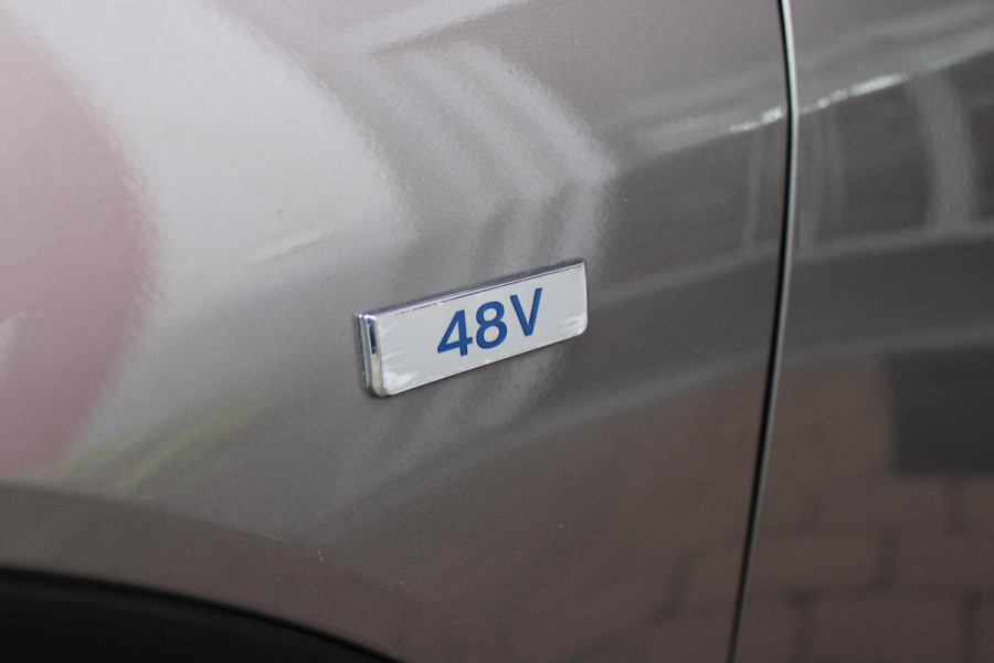 Hyundai Bayon 1.0 T-GDI 100PK AUTOMAAT PREMIUM | ACHTERUITRIJ CAMERA | CLIMATE CONTROL | SFEER VERLICHTING | LED KOPLAMPEN | BOSE AUDIO | STOEL/STUUR VERWARMING | DODEHOEK DETECTIE | KEYLESS ENTRY/START | PARKEERSENSOREN VOOR EN ACHER | APPLE CARPLAY/ANDROID AUTO | DRAADLOZE TEEFOONLADER |