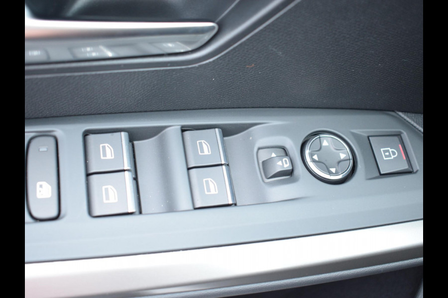 Peugeot 3008 1.6 plug-in Hybrid 195 GT ELEKTRISCHE STOEL- EN ACHTERKLEPBEDIENING | 360° CAMERA | NAVIGATIE & CARPLAY | E.C.C. |