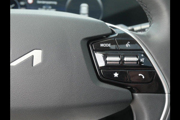 Kia Niro EV DynamicPlusLine 64.8 kWh Stoel stuur verwarming l Schuifkantel dak l Elektrische achterklep |