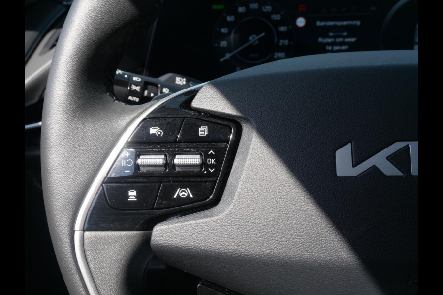 Kia Niro EV DynamicPlusLine 64.8 kWh Stoel stuur verwarming l Schuifkantel dak l Elektrische achterklep |