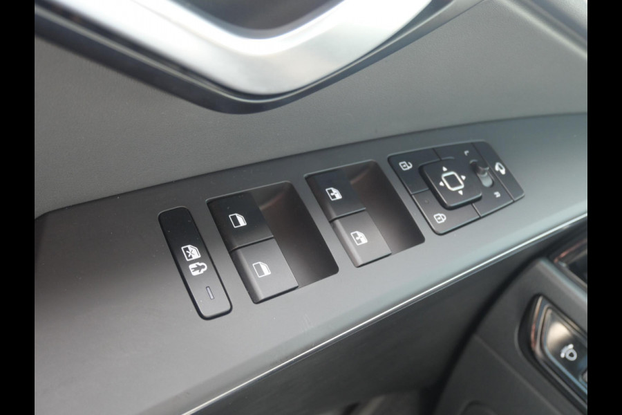 Kia Niro EV DynamicPlusLine 64.8 kWh Stoel stuur verwarming l Schuifkantel dak l Elektrische achterklep |