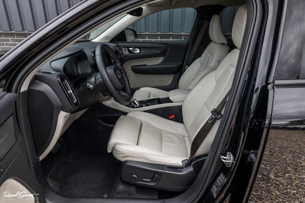 Volvo XC40 1.5 T5 Plug-in hybrid Plus Dark | Harman Kardon | Memory | Adaptieve cruise | Apple carplay |