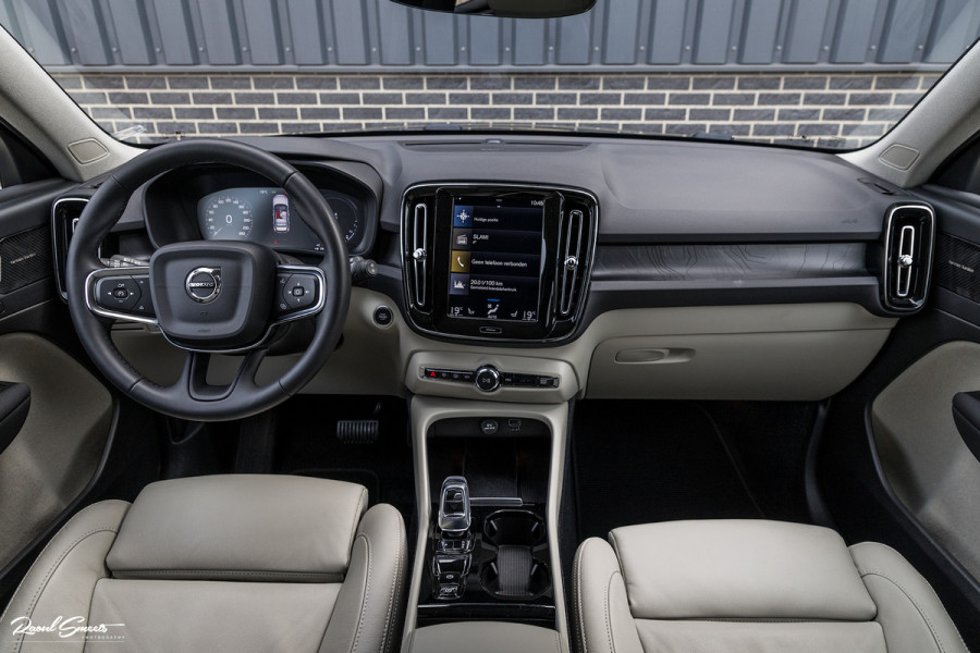 Volvo XC40 1.5 T5 Plug-in hybrid Plus Dark | Harman Kardon | Memory | Adaptieve cruise | Apple carplay |