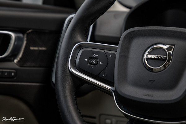 Volvo XC40 1.5 T5 Plug-in hybrid Plus Dark | Harman Kardon | Memory | Adaptieve cruise | Apple carplay |