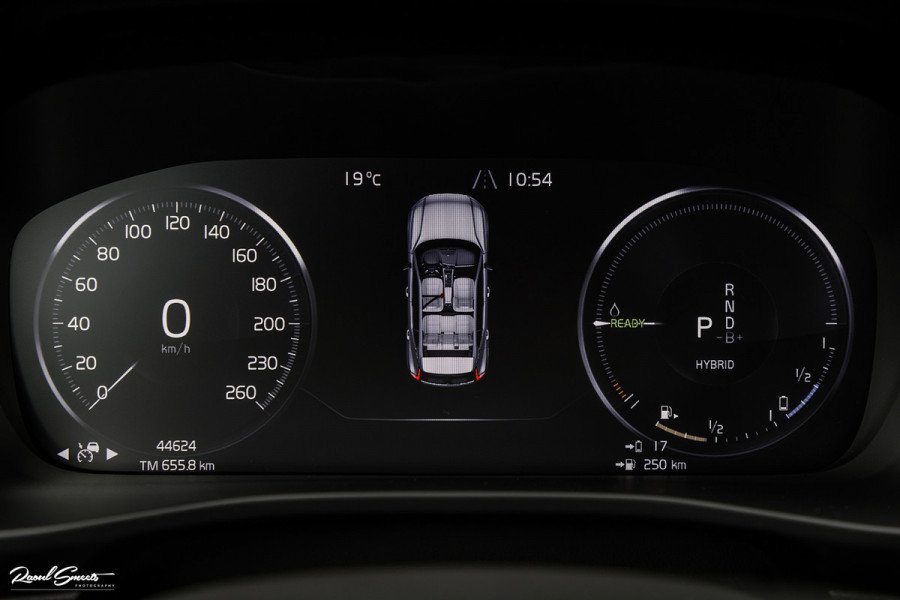 Volvo XC40 1.5 T5 Plug-in hybrid Plus Dark | Harman Kardon | Memory | Adaptieve cruise | Apple carplay |