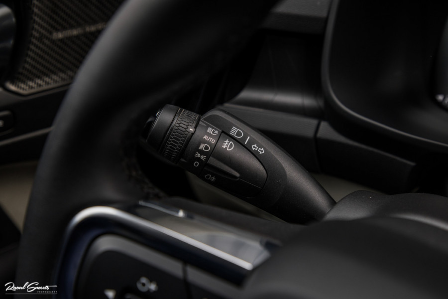 Volvo XC40 1.5 T5 Plug-in hybrid Plus Dark | Harman Kardon | Memory | Adaptieve cruise | Apple carplay |