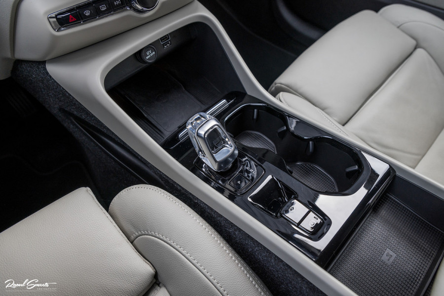 Volvo XC40 1.5 T5 Plug-in hybrid Plus Dark | Harman Kardon | Memory | Adaptieve cruise | Apple carplay |