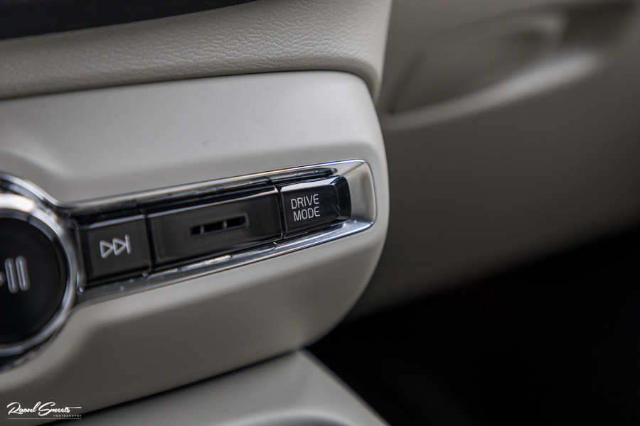 Volvo XC40 1.5 T5 Plug-in hybrid Plus Dark | Harman Kardon | Memory | Adaptieve cruise | Apple carplay |