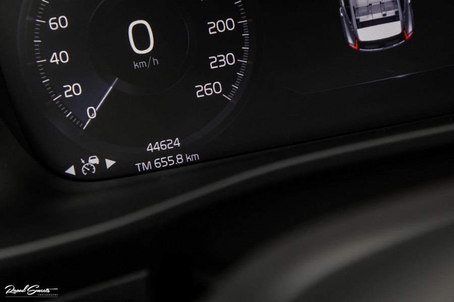 Volvo XC40 1.5 T5 Plug-in hybrid Plus Dark | Harman Kardon | Memory | Adaptieve cruise | Apple carplay |