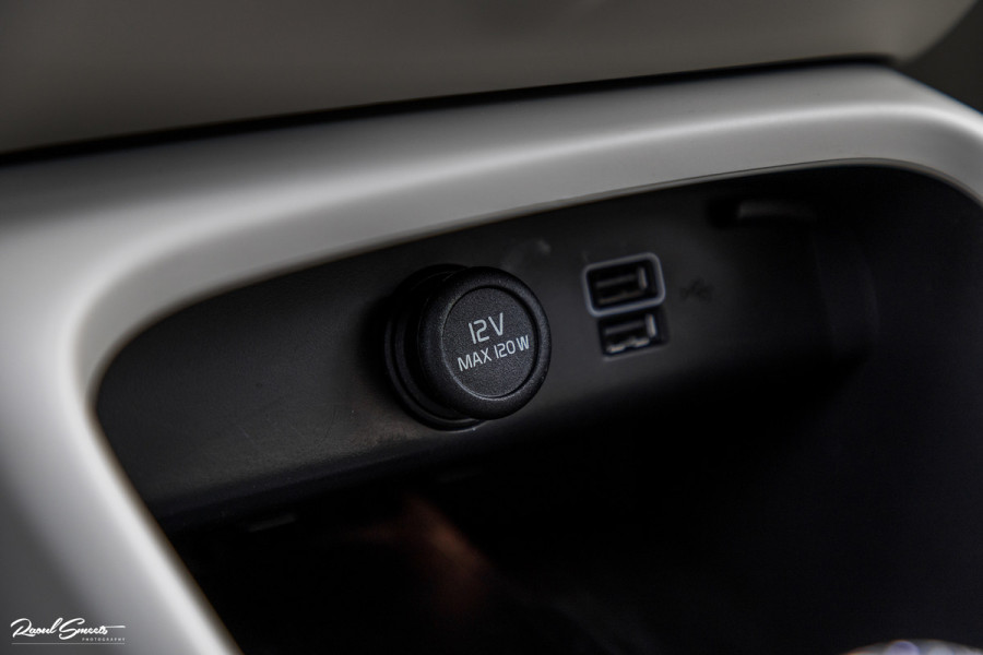 Volvo XC40 1.5 T5 Plug-in hybrid Plus Dark | Harman Kardon | Memory | Adaptieve cruise | Apple carplay |