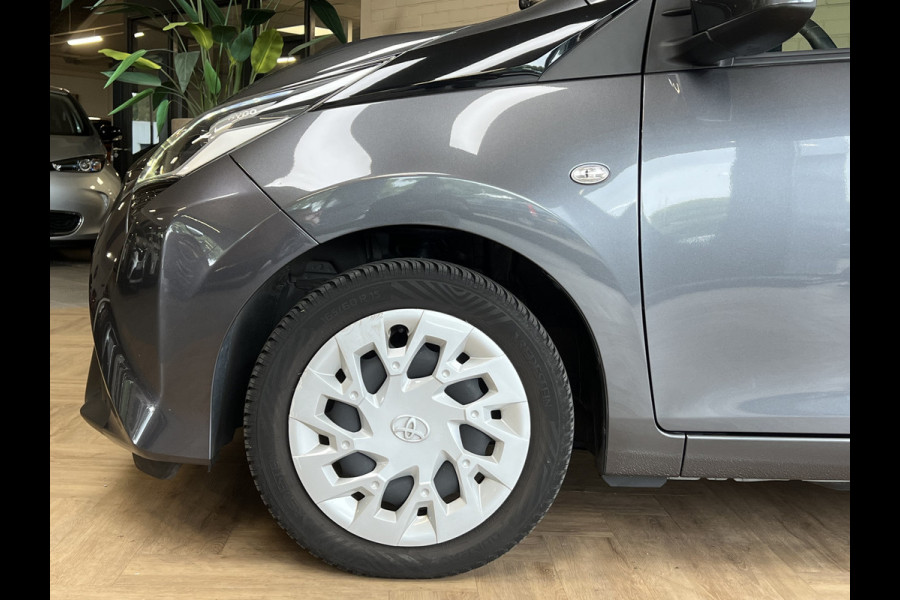 Toyota Aygo 1.0 VVT-i x-play Navi | Cruise | Apple carplay | Camera