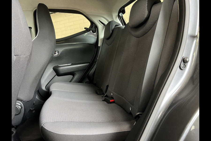 Toyota Aygo 1.0 VVT-i x-play Navi | Cruise | Apple carplay | Camera