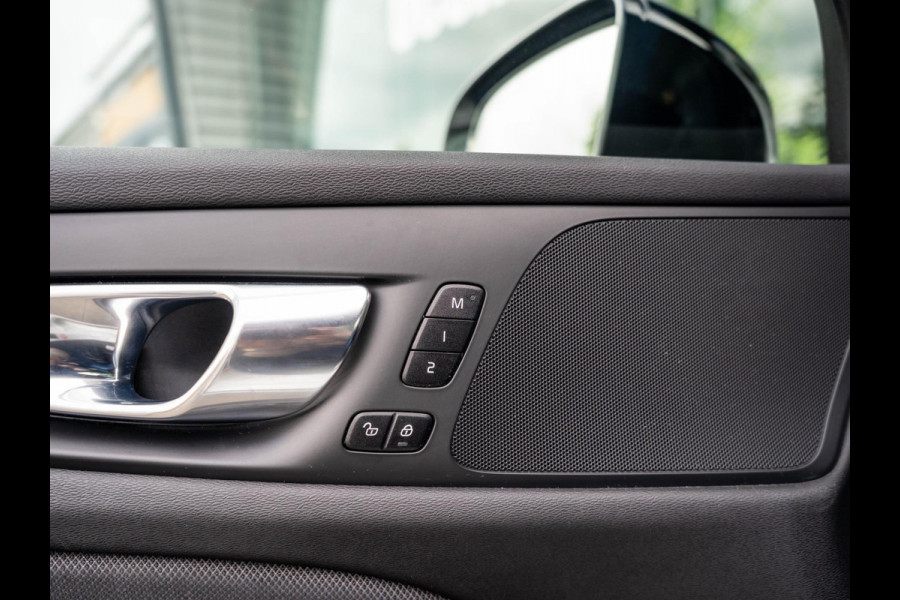 Volvo V60 2.0 T8 Twin Engine AWD R-Design / Memory / Adaptive / Bliss / CarPlay / Camera / Stoelverwarming