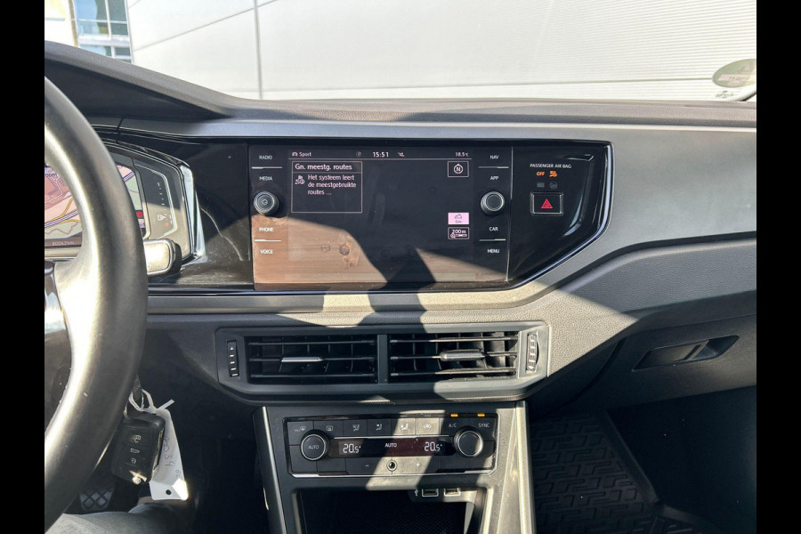 Volkswagen Polo 1.0 TSI Comfortline Business 116PK | Virtual cockpit | Clima | Parkeersensoren voor + achter |