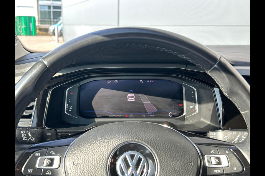Volkswagen Polo 1.0 TSI Comfortline Business 116PK | Virtual cockpit | Clima | Parkeersensoren voor + achter |